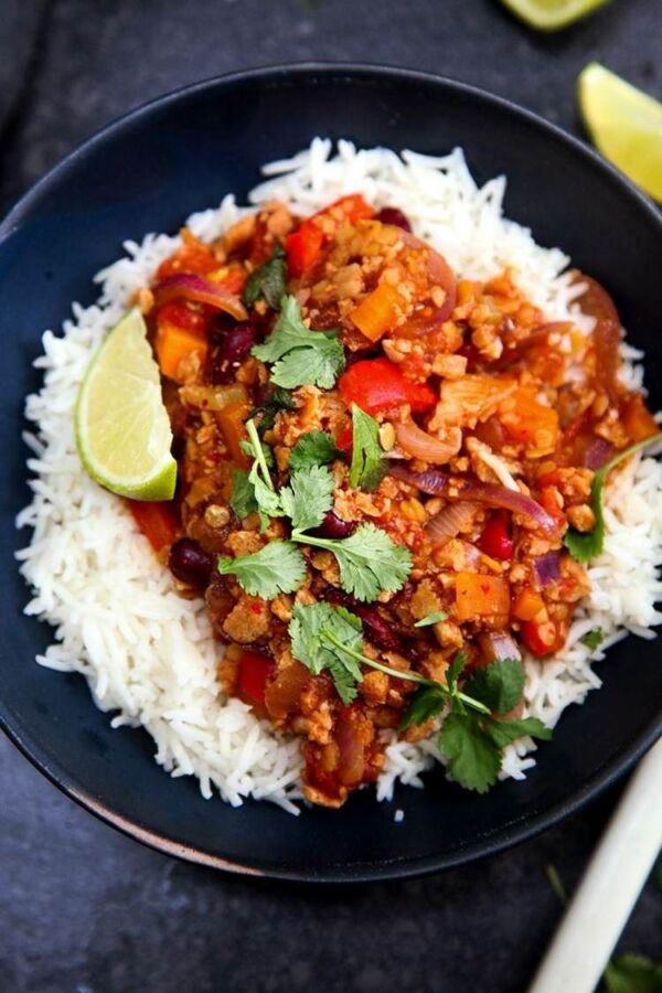 Plat complet chili riz