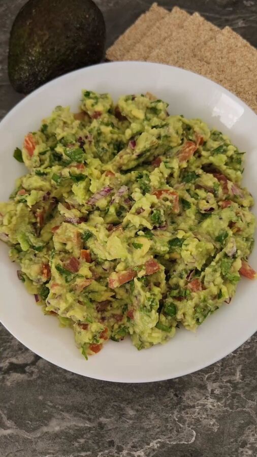 Ingrédients frais pour guacamole